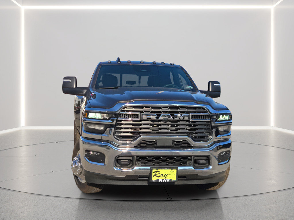 New 2026 RAM 3500 Tradesman AWD/4WD image 29