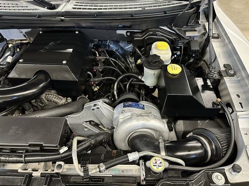 Used 2014 Ford F150 Raptor w/ Equipment Group 801A Luxury image 10