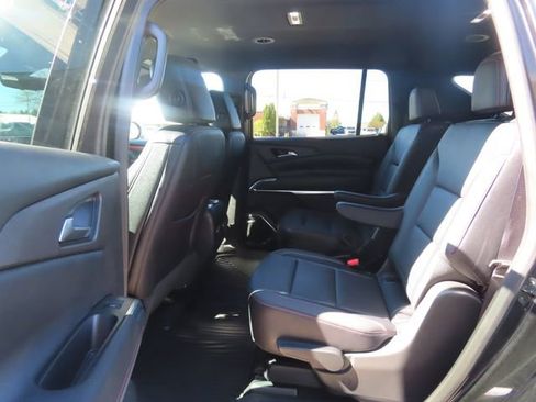 Used 2025 Chevrolet Traverse Z71 w/ Enhanced Driving Package AWD/4WD image 21
