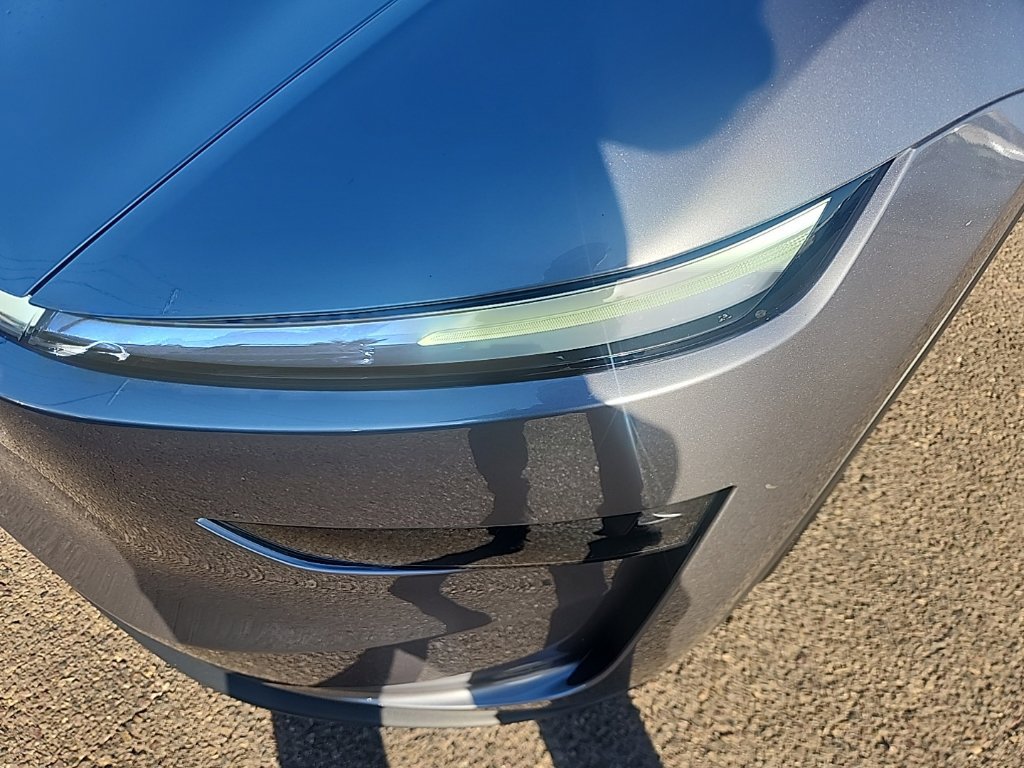 Used 2026 Tesla Model Y Long Range RWD image 5