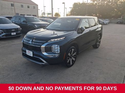 Used 2025 Mitsubishi Outlander SE AWD/4WD image 1