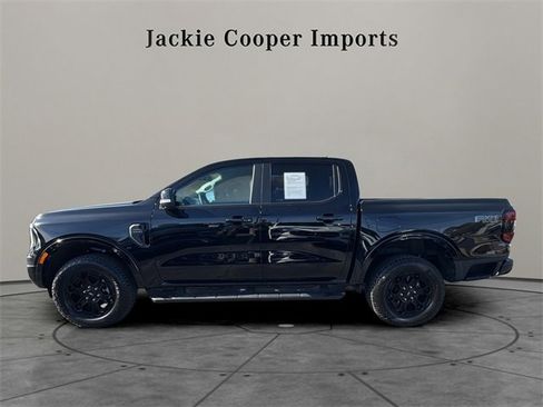Used 2025 Ford Ranger Lariat w/ FX4 Off-Road Package image 2