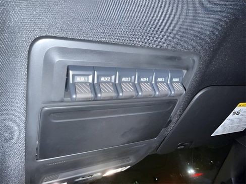 Used 2025 Ford Ranger Raptor image 8