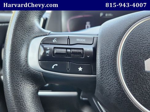 Used 2023 Kia Sportage LX image 18