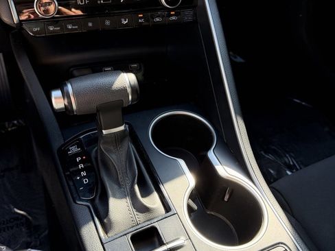 Used 2021 Kia K5 LXS image 12