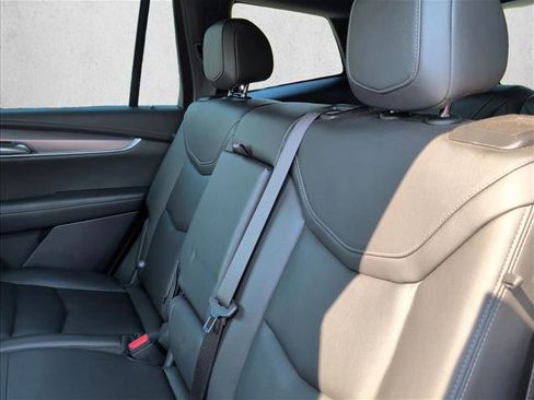 Used 2024 Cadillac XT6 Luxury FWD image 18