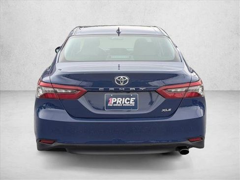 Used 2024 Toyota Camry XLE FWD image 6