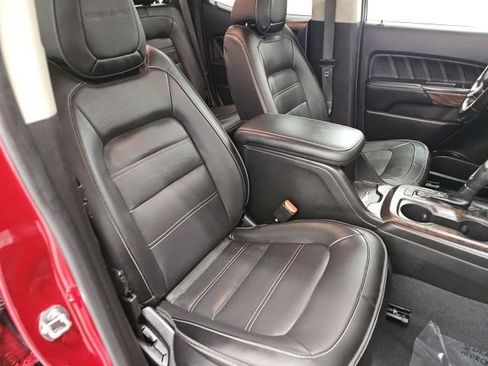 Used 2021 GMC Canyon Denali image 34