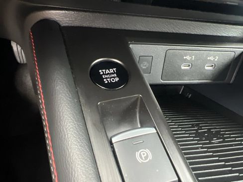 Certified 2025 Nissan Kicks SR AWD/4WD image 57