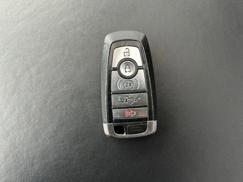 Used 2019 Ford F350 Platinum w/ Platinum Ultimate Package image 34