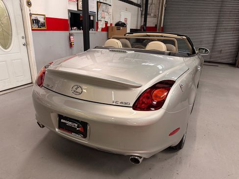 Used 2004 Lexus SC 430 Convertible RWD image 6