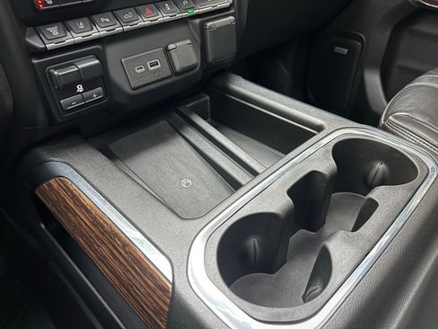 Used 2023 Chevrolet Silverado 3500 High Country image 63