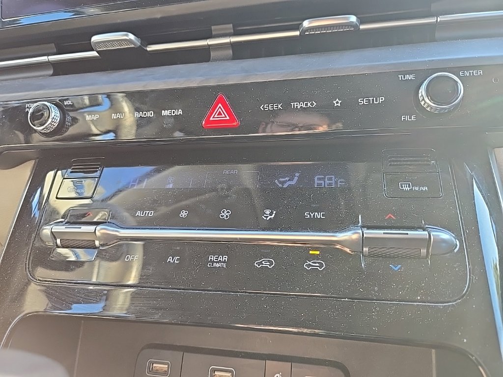 Certified 2024 Kia Carnival EX FWD image 23