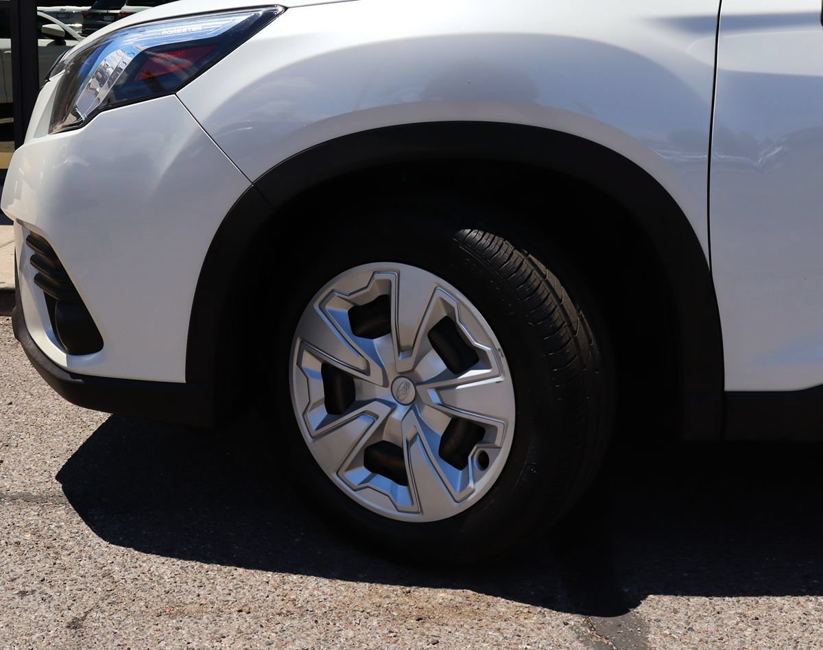 Used 2022 Subaru Forester AWD/4WD image 5