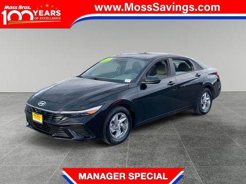 Used 2024 Hyundai Elantra SE image 1
