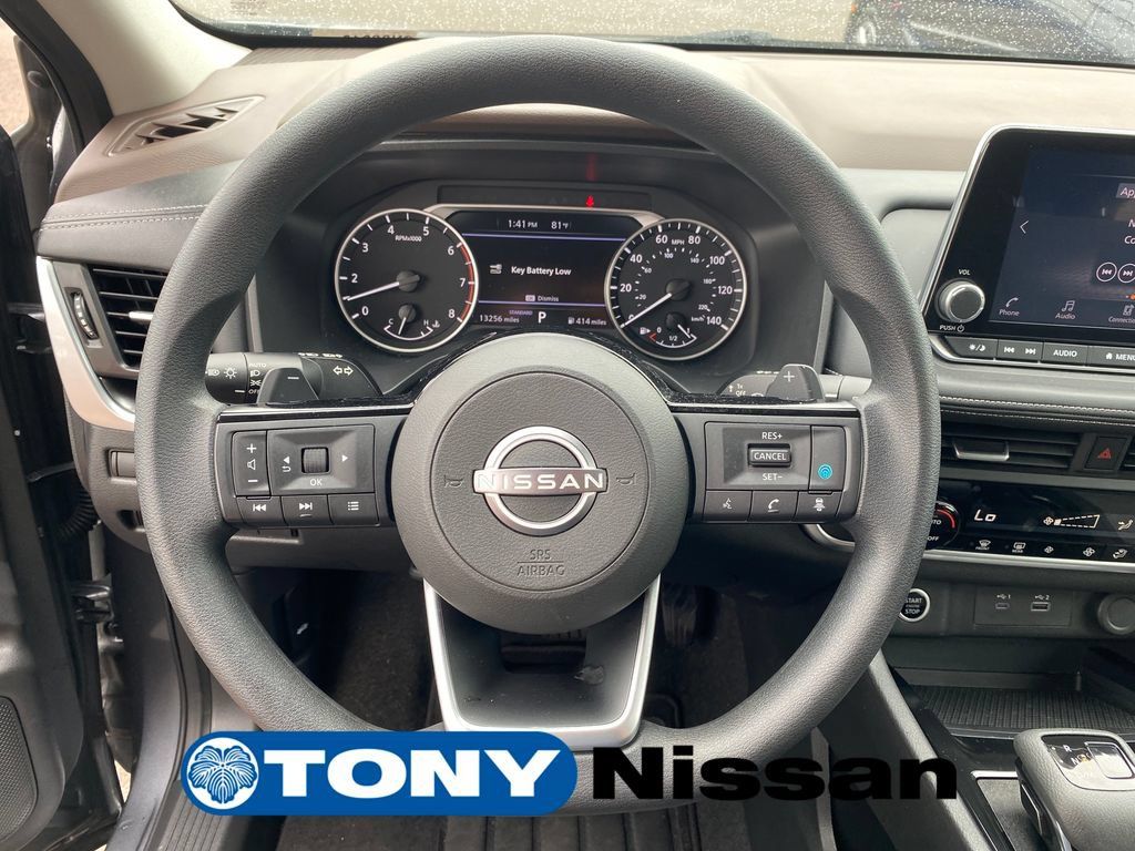Used 2023 Nissan Rogue SV FWD image 14