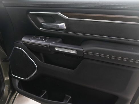 Used 2021 RAM 1500 Laramie image 9