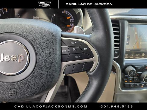 Used 2017 Jeep Grand Cherokee Limited w/ Luxury Group II RWD image 19