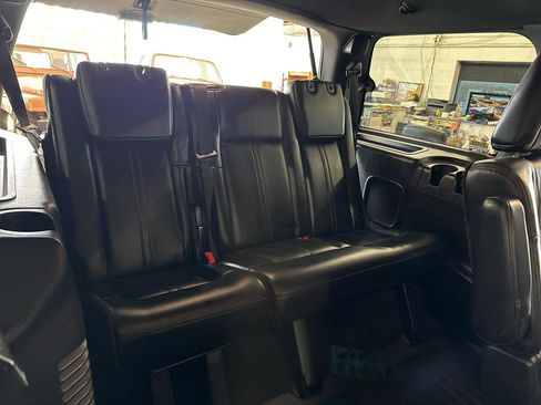 Used 2015 Lincoln Navigator 4WD image 49