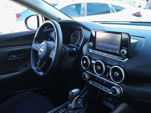 Used 2025 Nissan Sentra S image 19