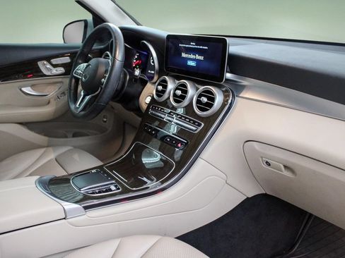 Used 2022 Mercedes-Benz GLC 300 image 22