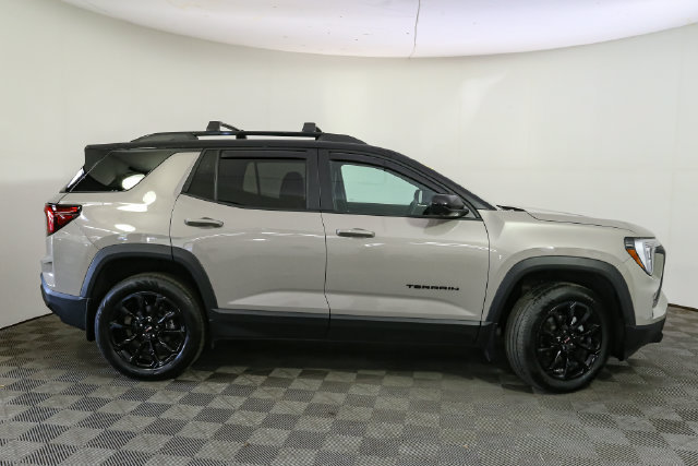 Used 2026 GMC Terrain Elevation w/ Elevation Premium Package AWD/4WD image 14