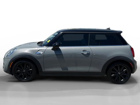Used 2019 MINI Cooper S FWD image 2