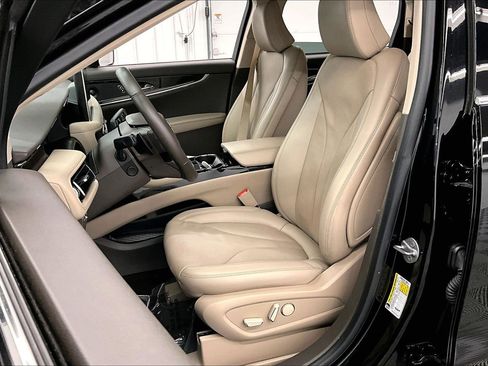 Used 2022 Lincoln Nautilus Reserve w/ Equipment Group 201A FWD image 23