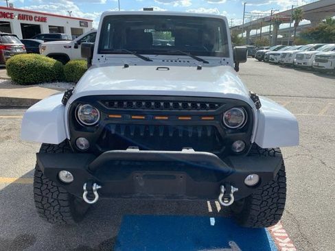 Used 2015 Jeep Wrangler Sahara w/ Connectivity Group AWD/4WD image 7