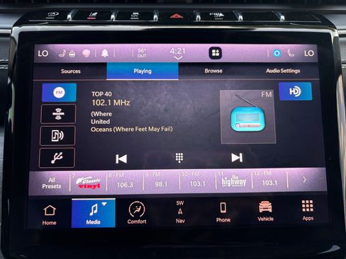 Used 2021 Jeep Grand Cherokee L Limited AWD/4WD image 16