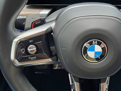 Used 2023 BMW 740i w/ Parking Assistance Package RWD image 22