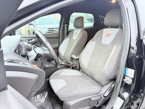 Used 2018 Ford Focus ST image 13