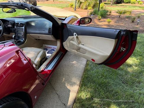 Used 2008 Chevrolet Corvette Convertible w/ Preferred Equipment Group RWD image 58