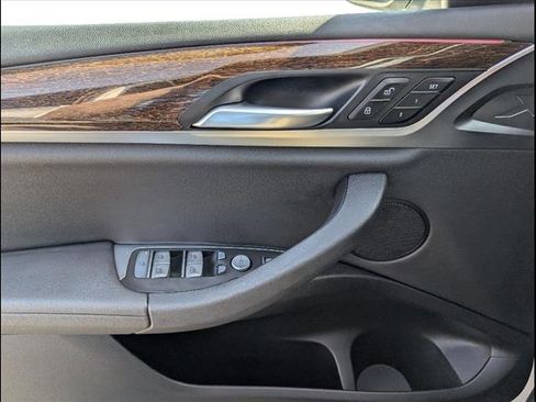 Used 2022 BMW X3 xDrive30i w/ Convenience Package image 16