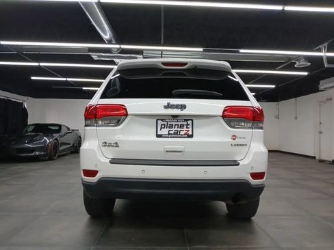 Used 2017 Jeep Grand Cherokee Laredo AWD/4WD image 39
