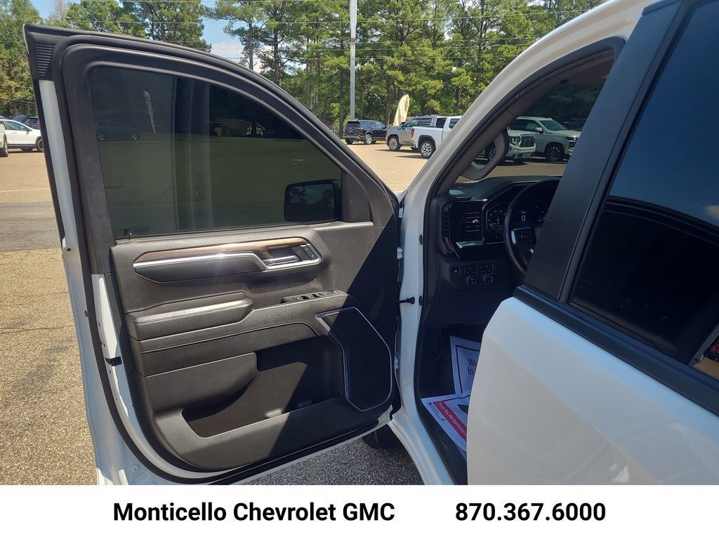 Certified 2024 Chevrolet Silverado 1500 LT AWD/4WD image 14