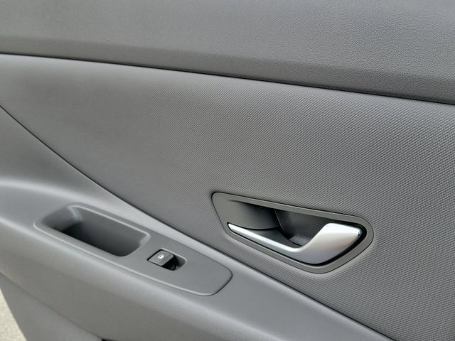 New 2026 Hyundai Elantra Sport FWD image 23