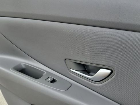 New 2026 Hyundai Elantra Sport FWD image 23