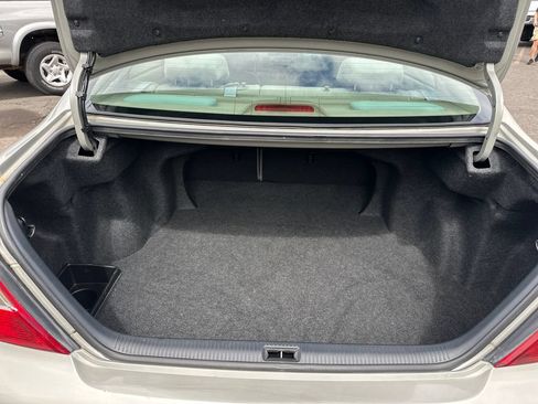 Used 2003 Toyota Camry LE FWD image 18