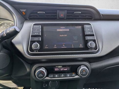 Used 2020 Nissan Kicks SV image 14