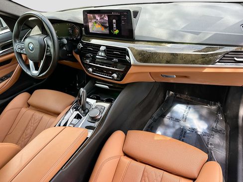 Certified 2023 BMW 540i w/ Convenience Package RWD image 29