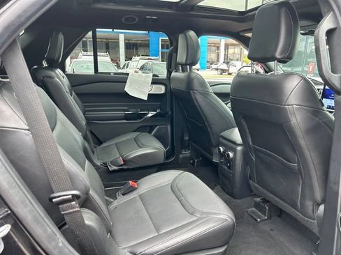 Used 2022 Ford Explorer ST w/ Equipment Group 401A AWD/4WD image 34