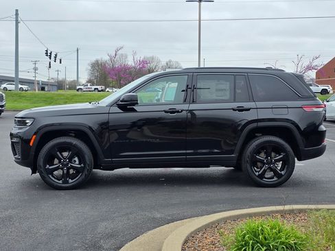New 2026 Jeep Grand Cherokee Limited image 8
