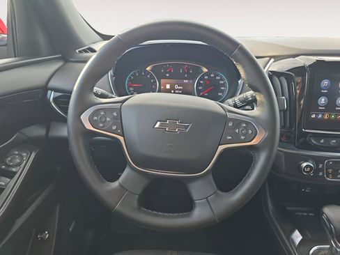 Used 2024 Chevrolet Traverse RS image 11