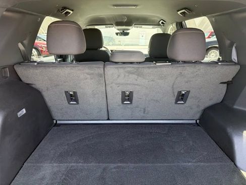 Used 2025 Chevrolet Equinox LT w/ Safety and Technology Package FWD image 22