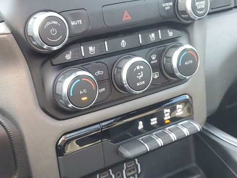 Used 2022 RAM 1500 Laramie w/ Sport Appearance Package image 19