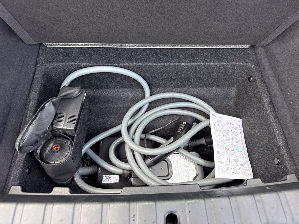 Certified 2024 BMW i4 eDrive40 w/ Premium Package RWD image 18