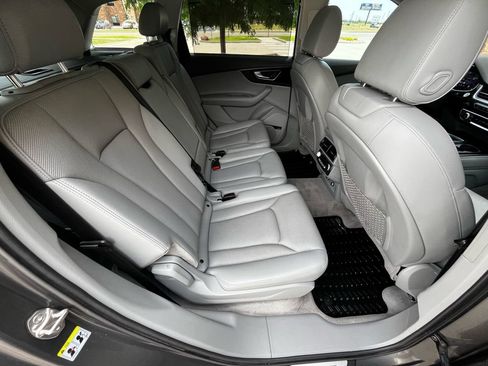 Used 2019 Audi Q7 3.0T Prestige w/ Prestige Package AWD/4WD image 20