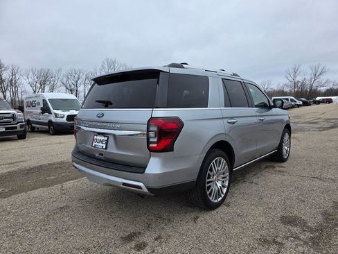 Used 2024 Ford Expedition Limited AWD/4WD image 9