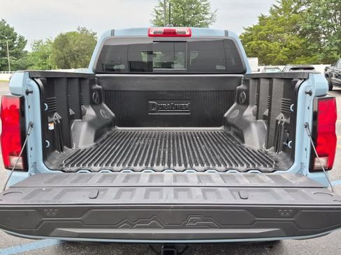 Used 2026 Chevrolet Colorado Z71 w/ Technology Package AWD/4WD image 18